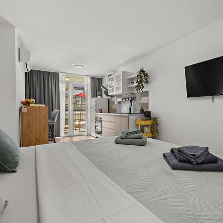 New Apartment Fiore, Pula Exterior foto